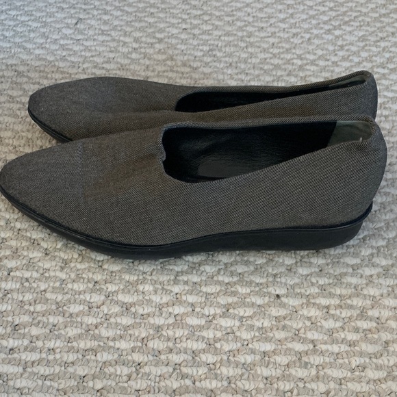 Robert Clergerie Charcoal Women's Flats - Picture 5 of 6